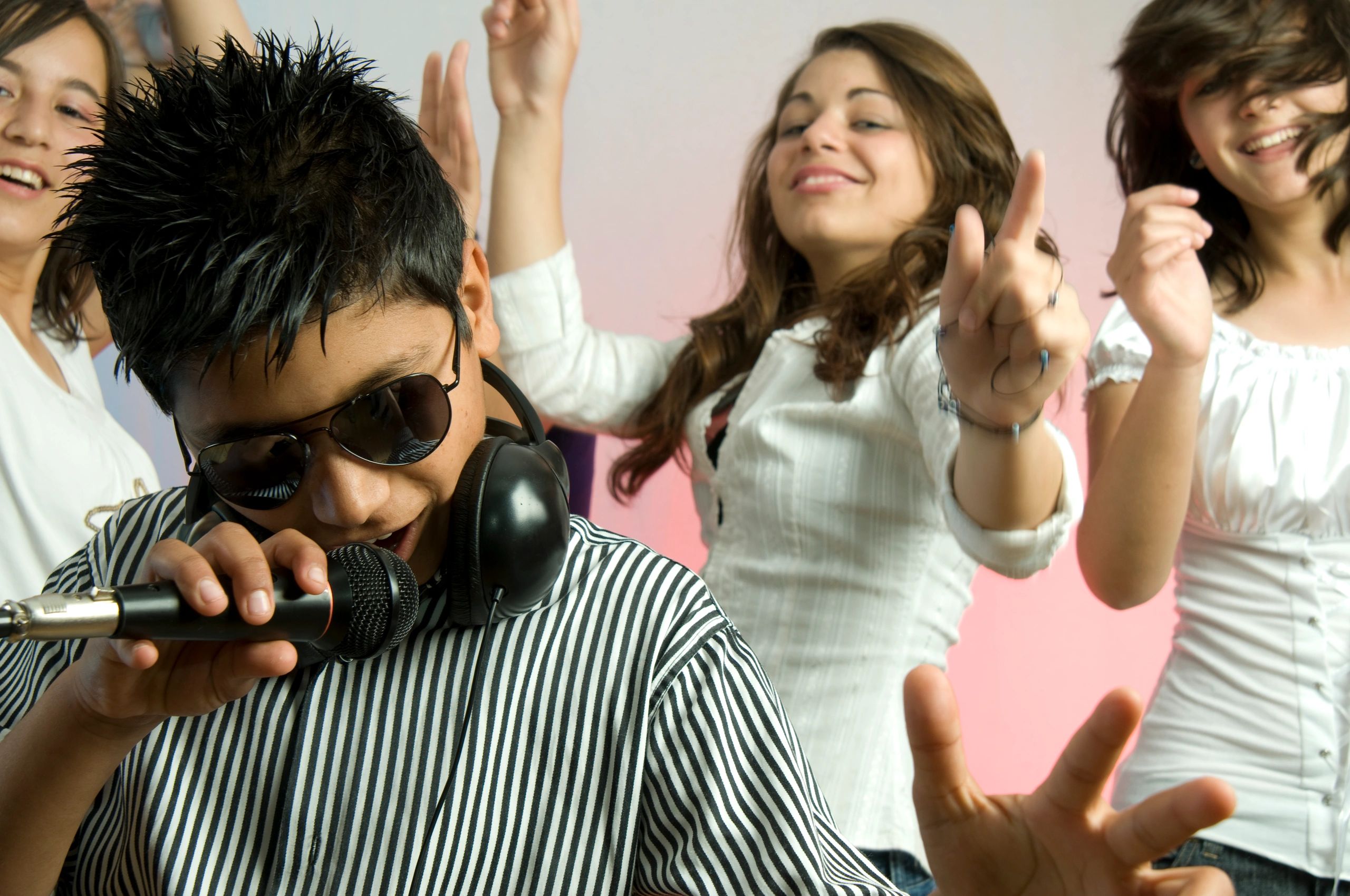kids party DJ singing entertainer